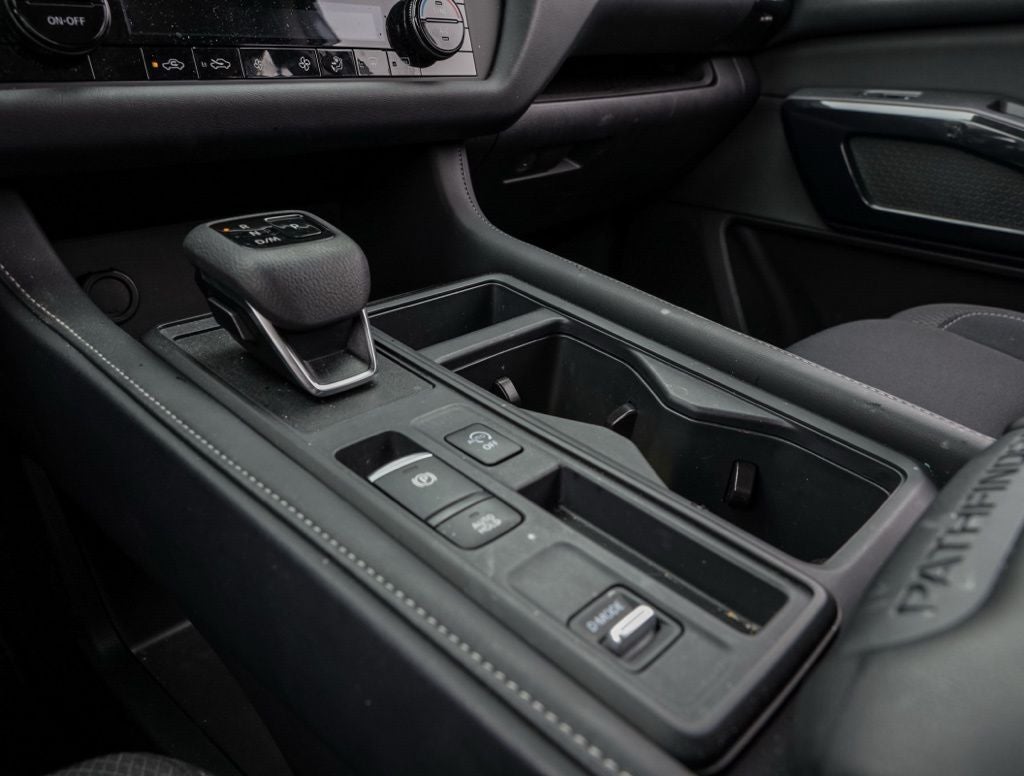 2025 Nissan Pathfinder S