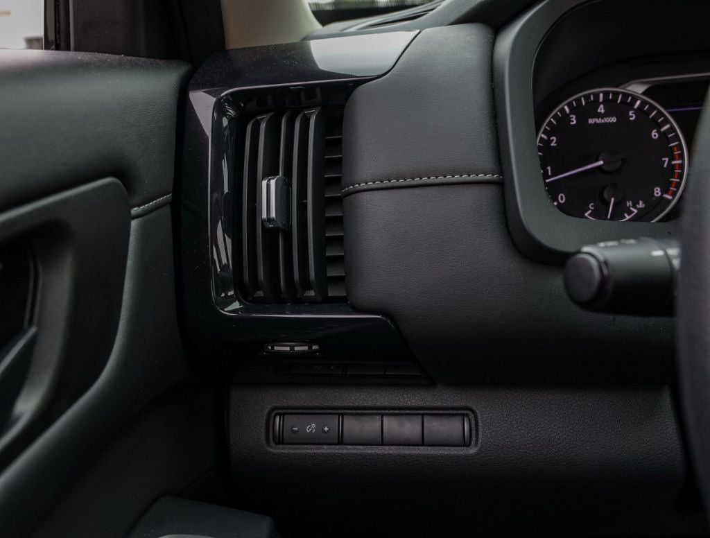 2025 Nissan Pathfinder S