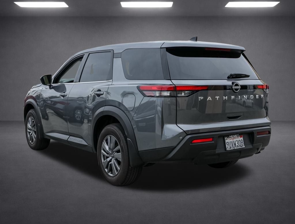 2025 Nissan Pathfinder S