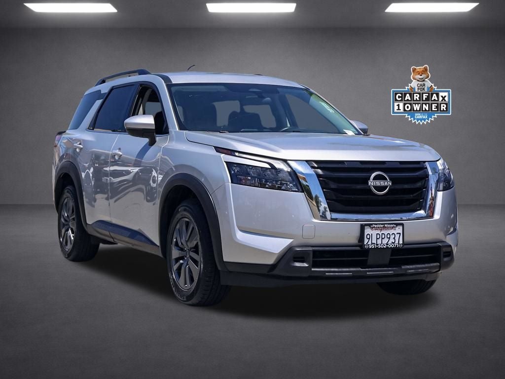 2024 Nissan Pathfinder SV