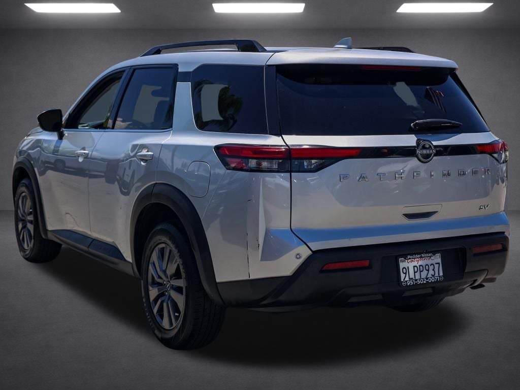 2024 Nissan Pathfinder SV