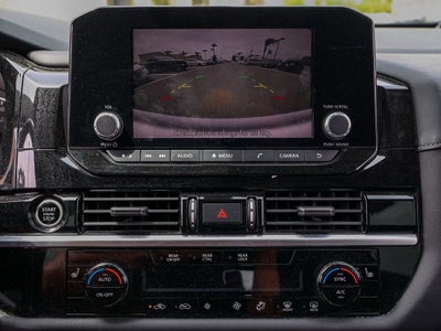 2022 Nissan Pathfinder SV