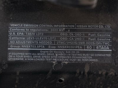 2022 Nissan Pathfinder SV