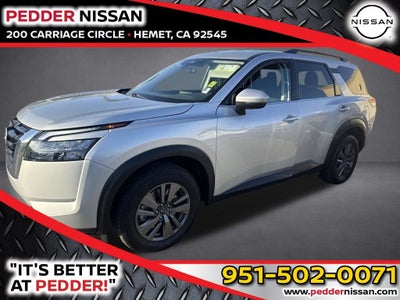 2025 Nissan Pathfinder SV
