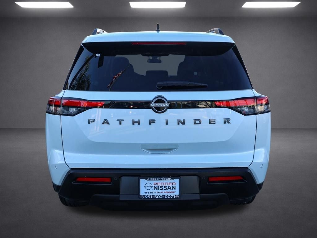 2026 Nissan Pathfinder SV