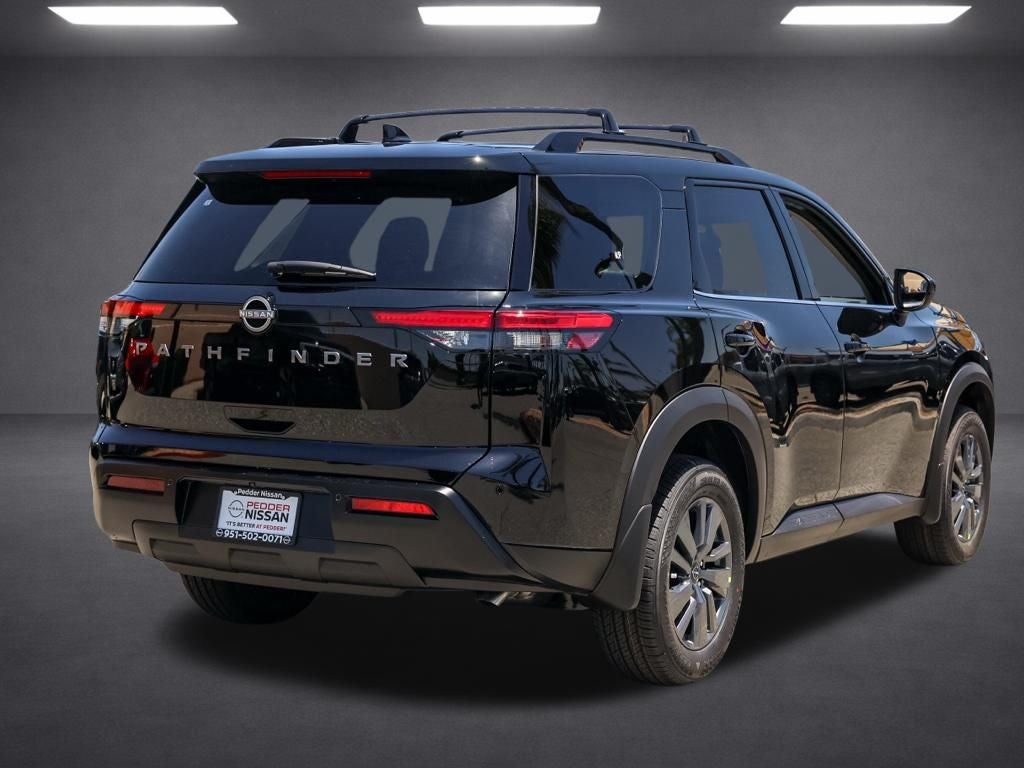 2026 Nissan Pathfinder SV