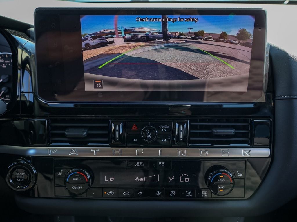 2026 Nissan Pathfinder SV