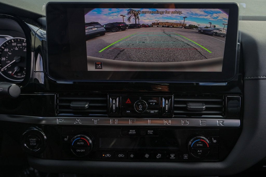 2026 Nissan Pathfinder SV