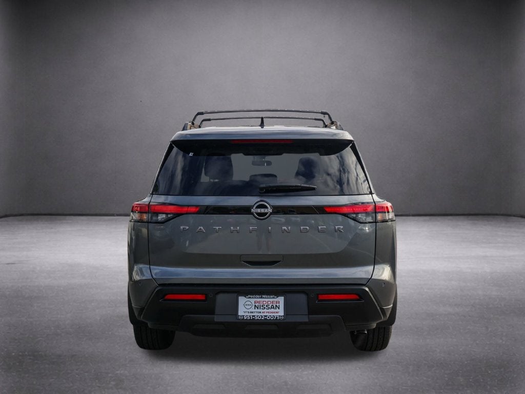 2026 Nissan Pathfinder SV