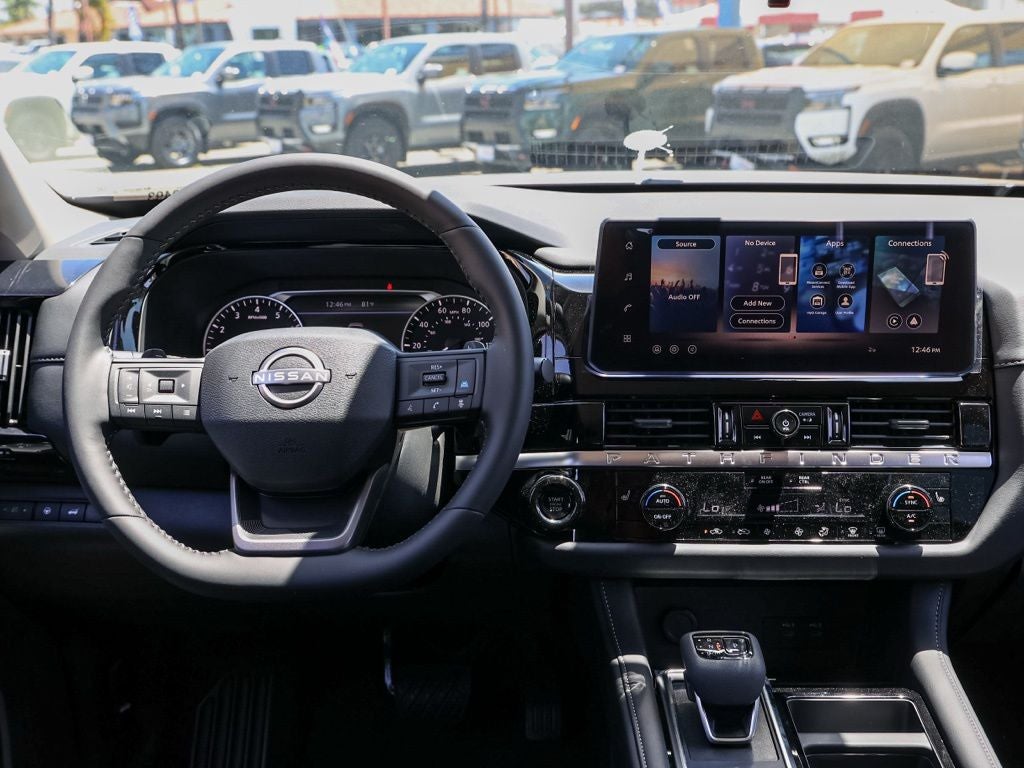 2026 Nissan Pathfinder SV