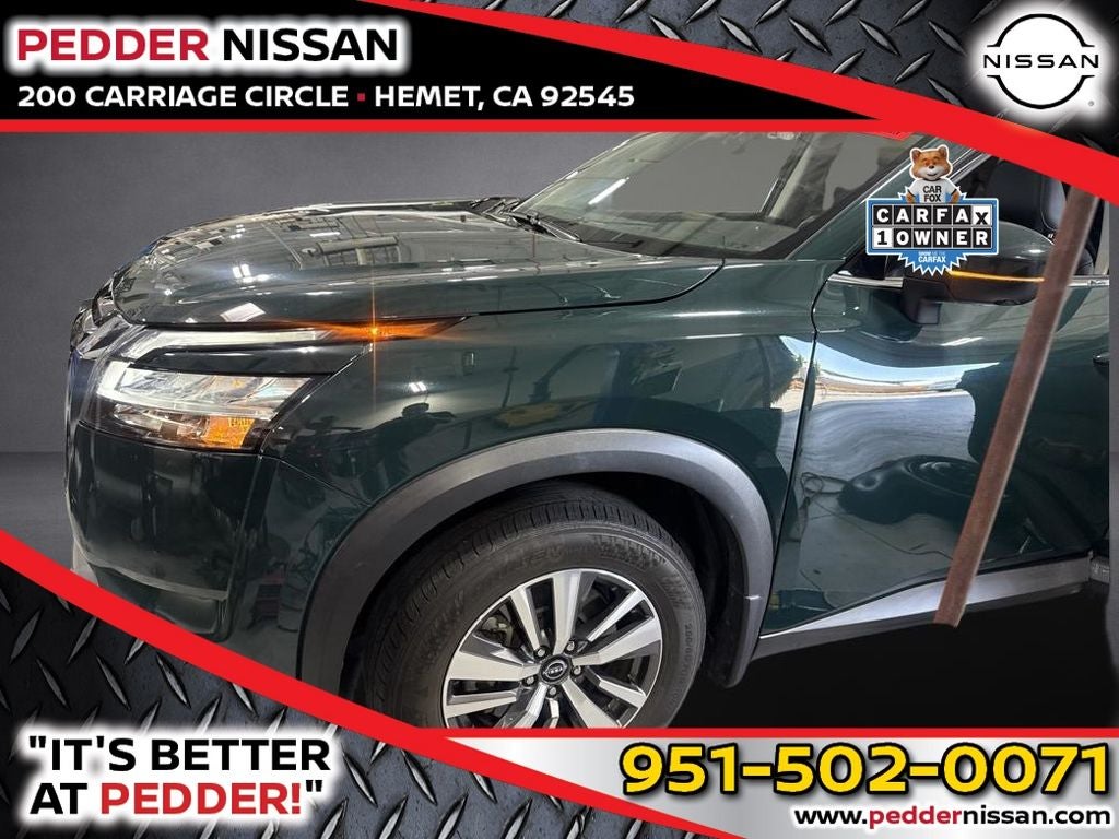 2022 Nissan Pathfinder SL