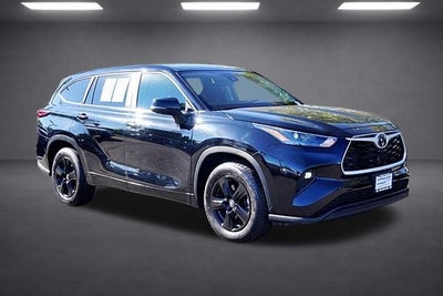 2024 Toyota Highlander LE