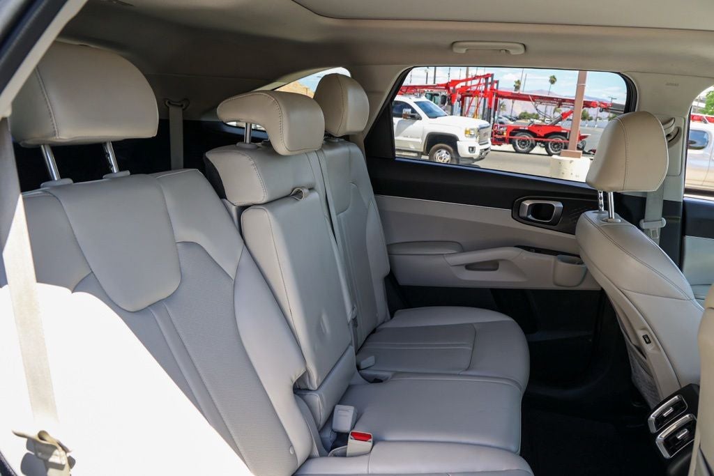 2023 Kia Sorento S