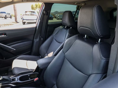 2024 Toyota Corolla Cross XLE
