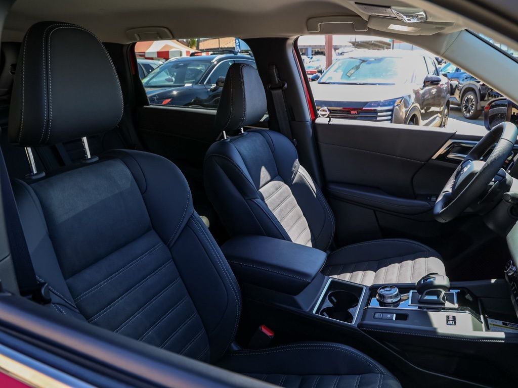 2026 Nissan Rogue Hybrid SL