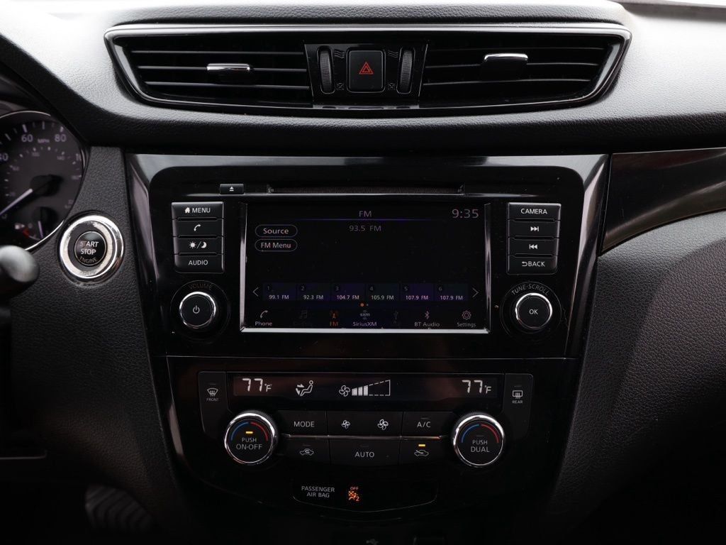 2022 Nissan Rogue Sport SV