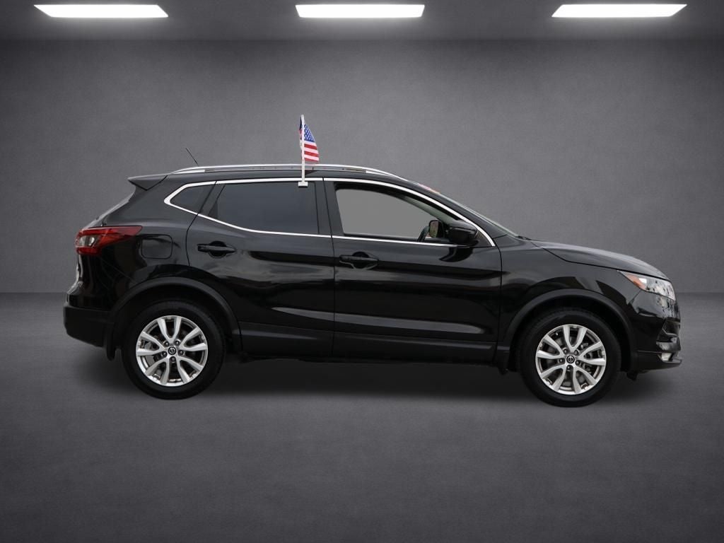 2022 Nissan Rogue Sport SV