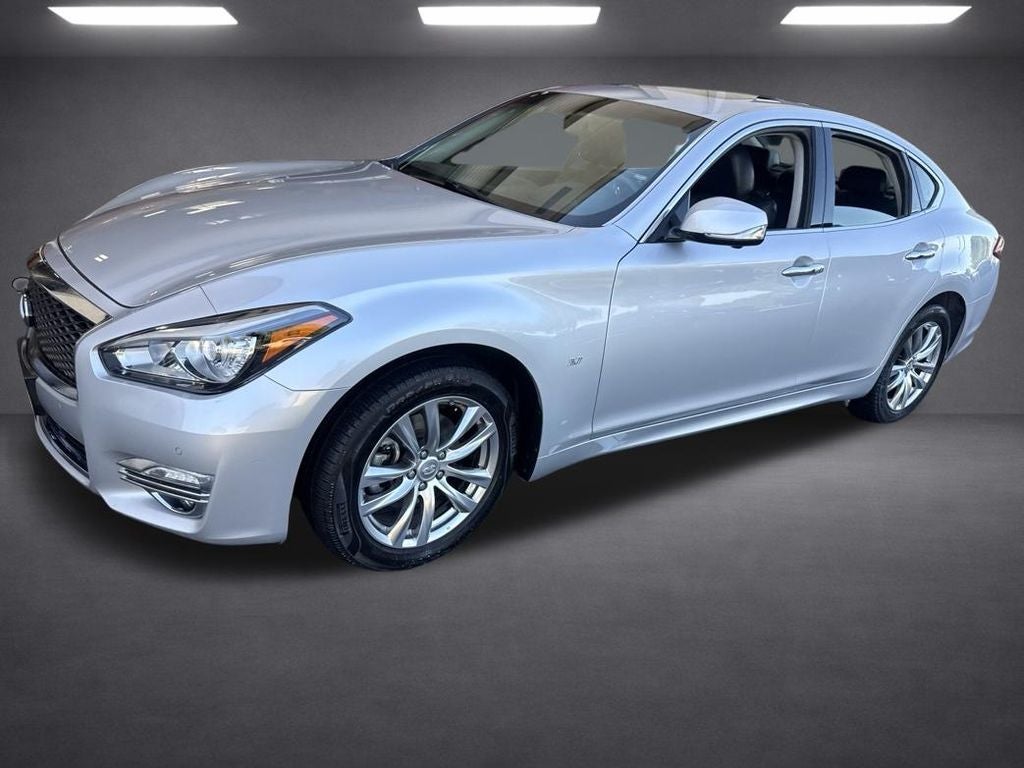 2019 INFINITI Q70 3.7X
