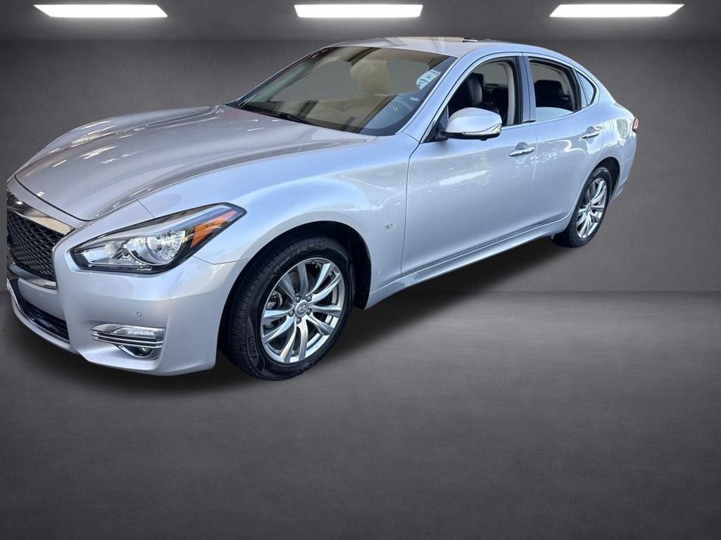 2019 INFINITI Q70 3.7X