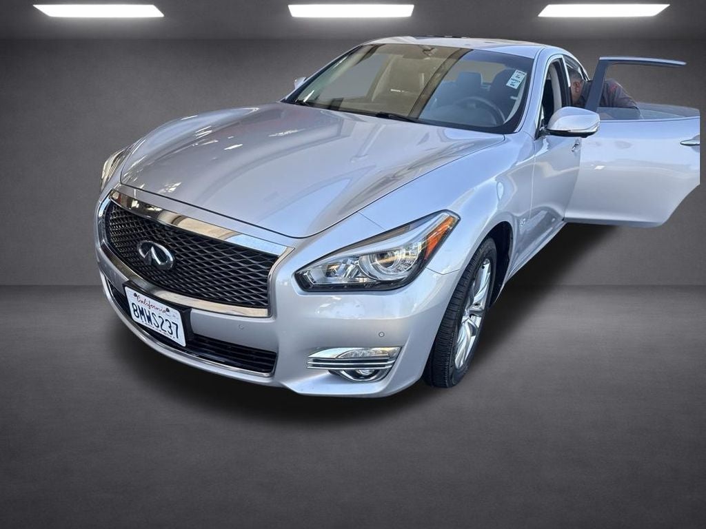 2019 INFINITI Q70 3.7X
