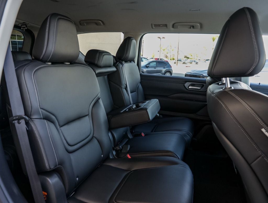 2026 Nissan Armada SV