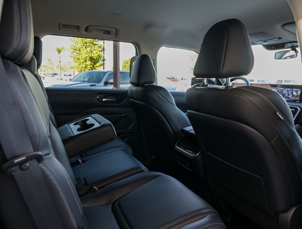 2026 Nissan Armada SV