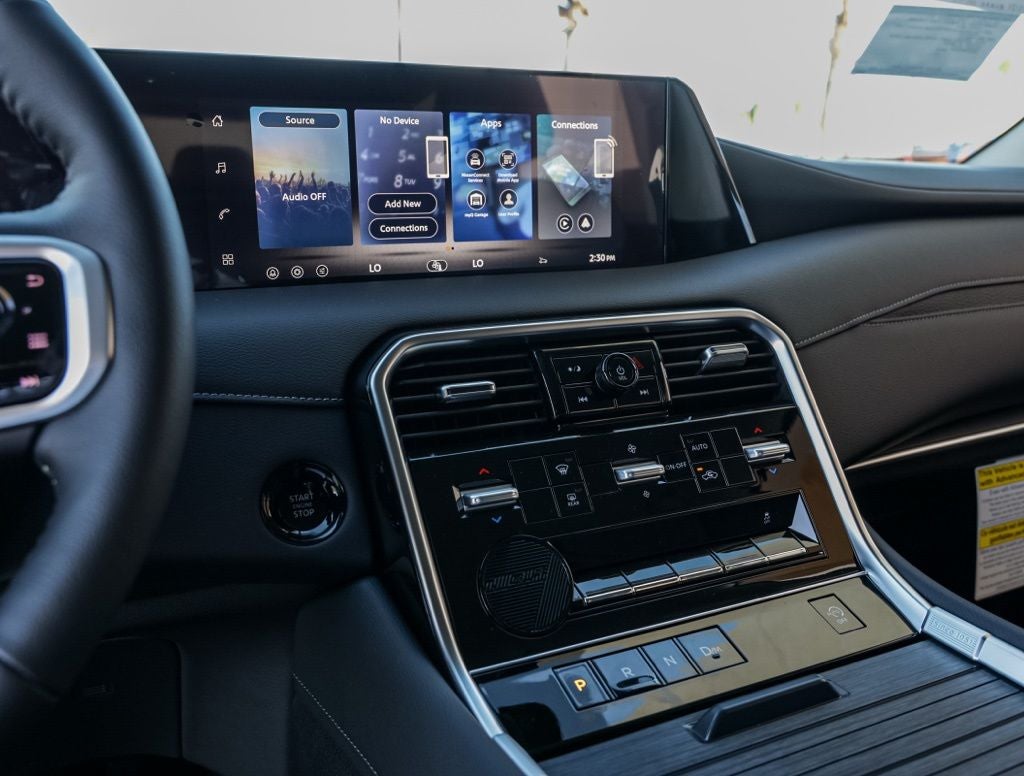 2026 Nissan Armada SV