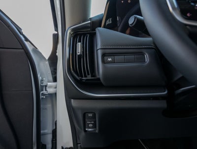 2026 Nissan Armada SV