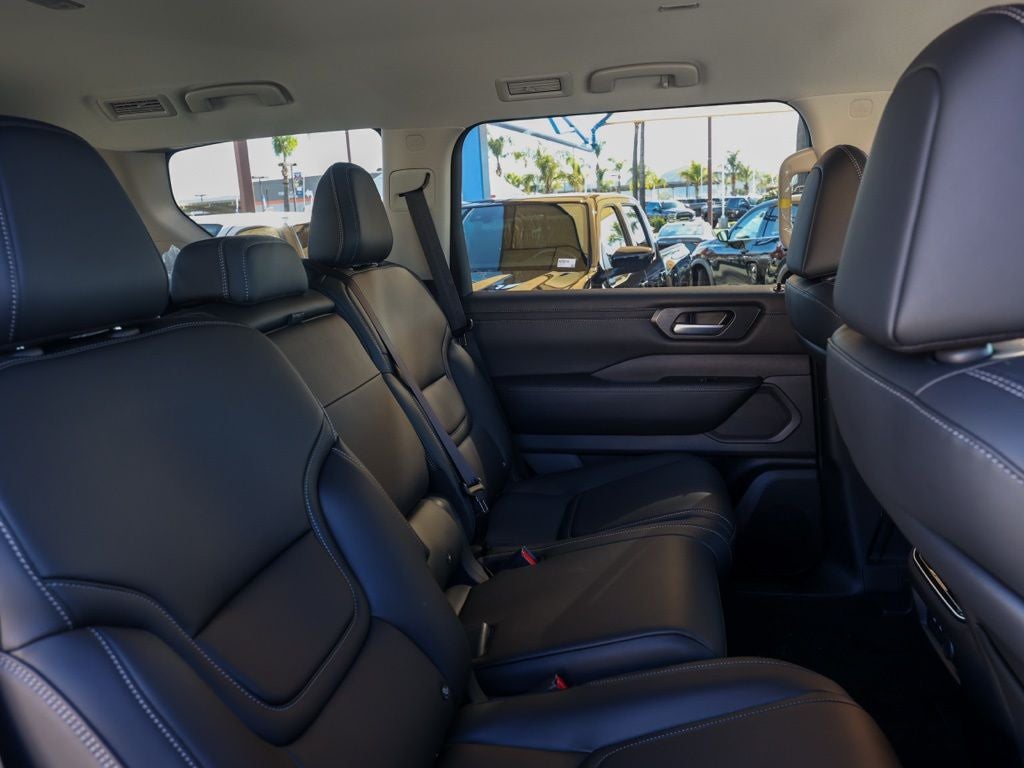 2026 Nissan Armada SV