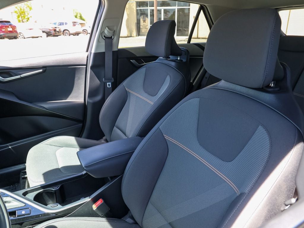 2025 Kia Niro LX