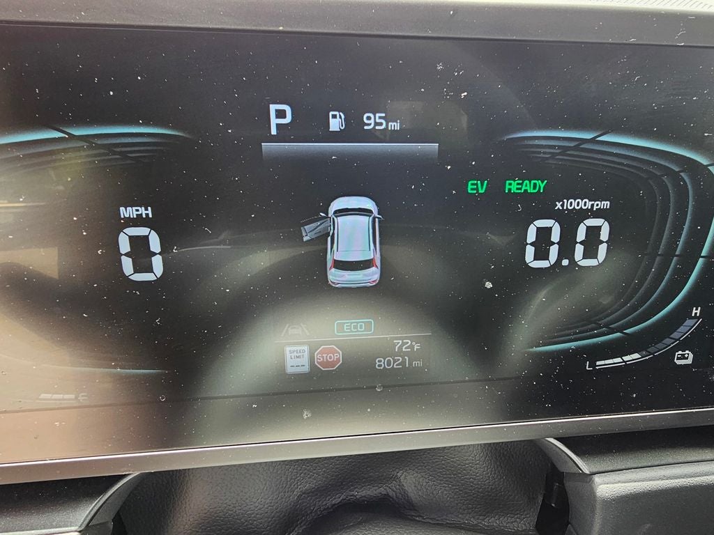 2025 Kia Niro LX