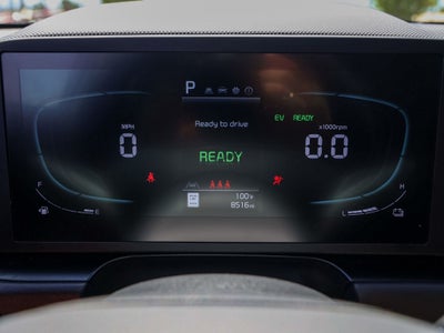 2025 Kia Niro LX