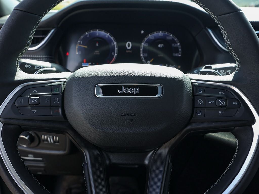 2026 Jeep Grand Cherokee Laredo