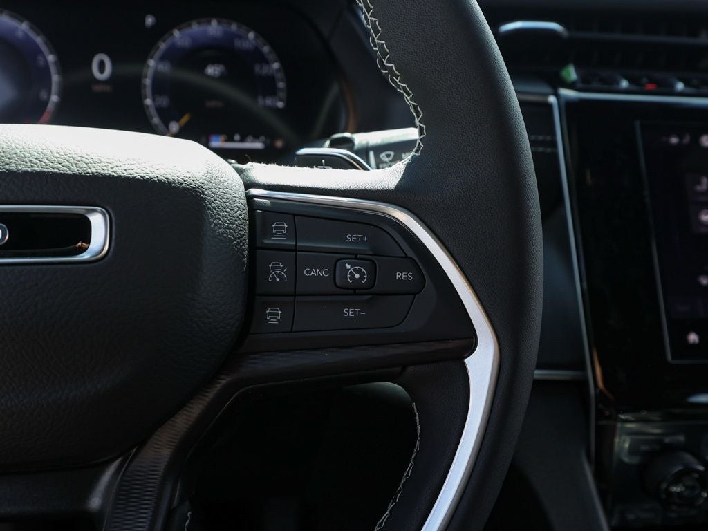 2026 Jeep Grand Cherokee Laredo