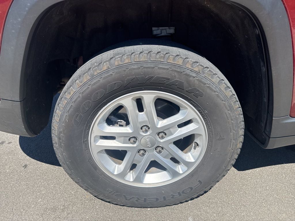 2023 Jeep Grand Cherokee Laredo