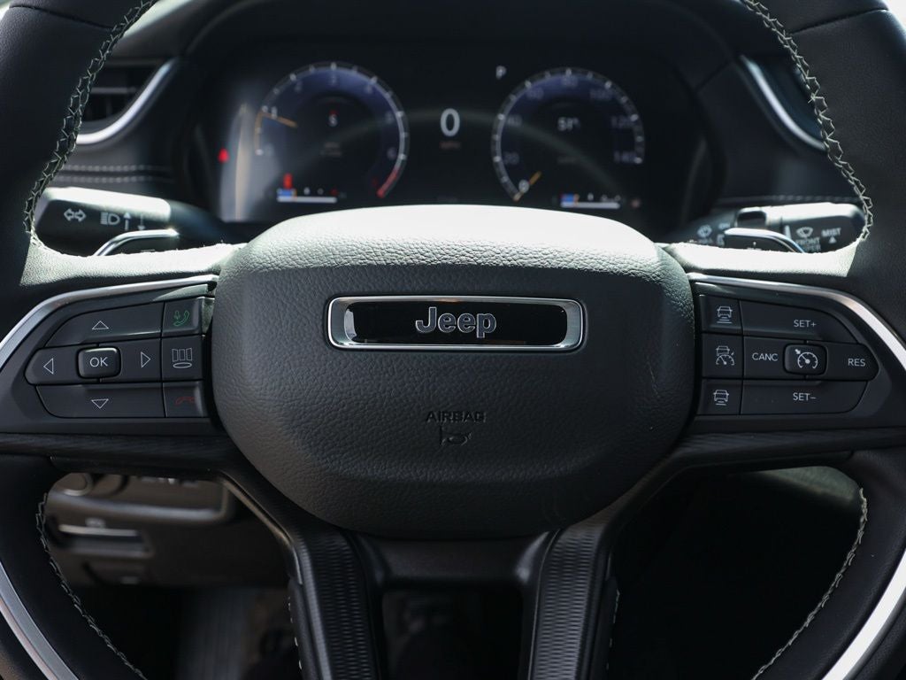 2026 Jeep Grand Cherokee Laredo