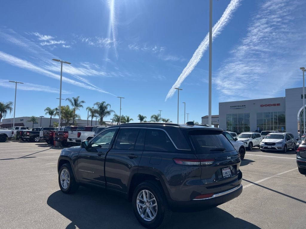 2025 Jeep Grand Cherokee Laredo