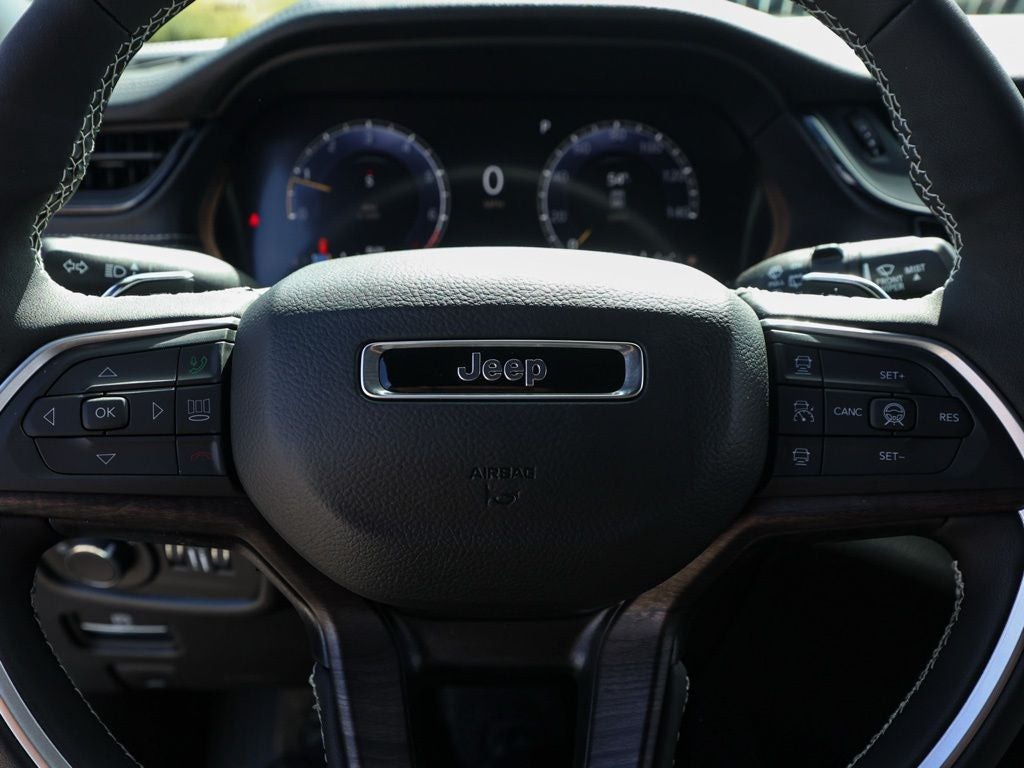 2026 Jeep Grand Cherokee Laredo