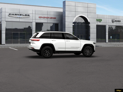 2026 Jeep Grand Cherokee Laredo Altitude