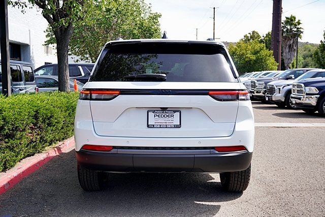 2026 Jeep Grand Cherokee Altitude