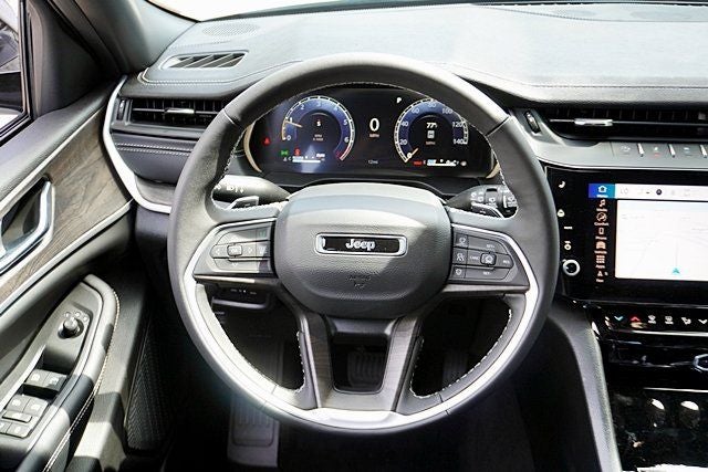 2026 Jeep Grand Cherokee Altitude