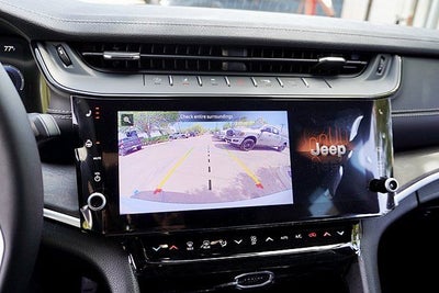 2026 Jeep Grand Cherokee Altitude