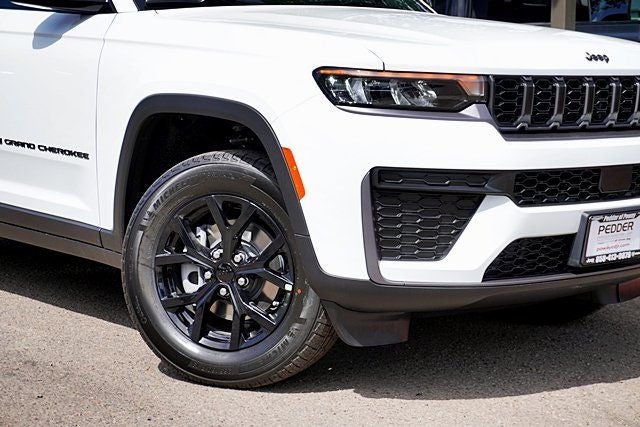 2026 Jeep Grand Cherokee Altitude