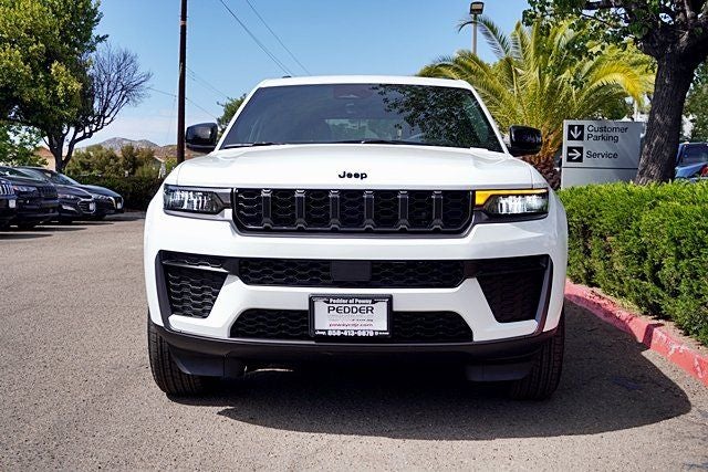 2026 Jeep Grand Cherokee Altitude