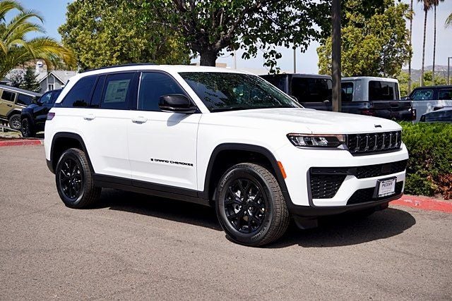 2026 Jeep Grand Cherokee Altitude
