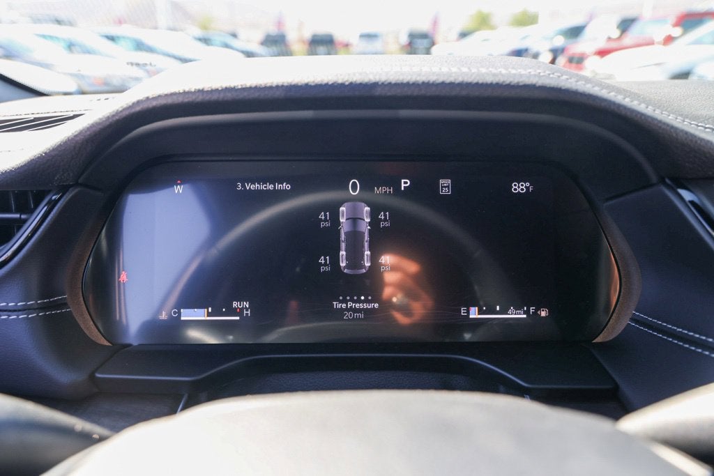 2027 Jeep Grand Cherokee Laredo Altitude
