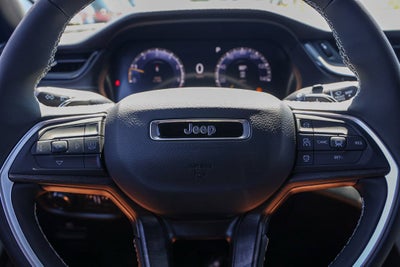 2027 Jeep Grand Cherokee Laredo Altitude