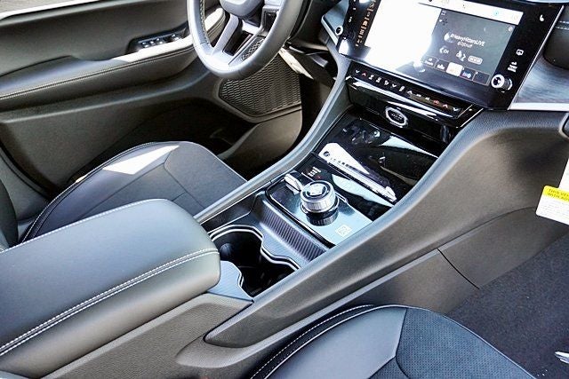 2026 Jeep Grand Cherokee Altitude