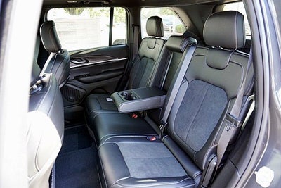 2026 Jeep Grand Cherokee Altitude
