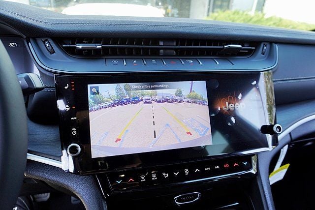 2026 Jeep Grand Cherokee Altitude